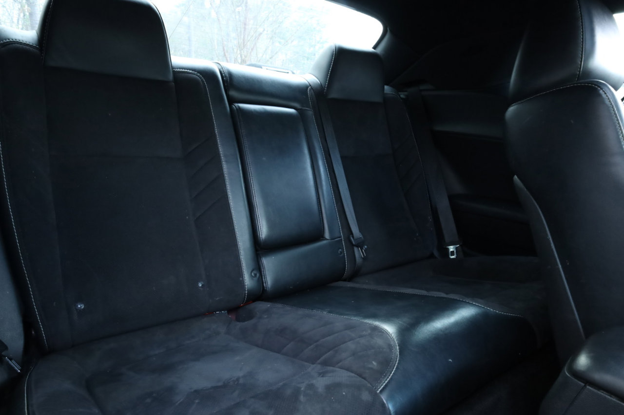 Used 2016 Dodge Challenger SRT w/ Technology Group image 16