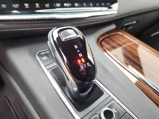 Used 2023 Cadillac Escalade Luxury image 14