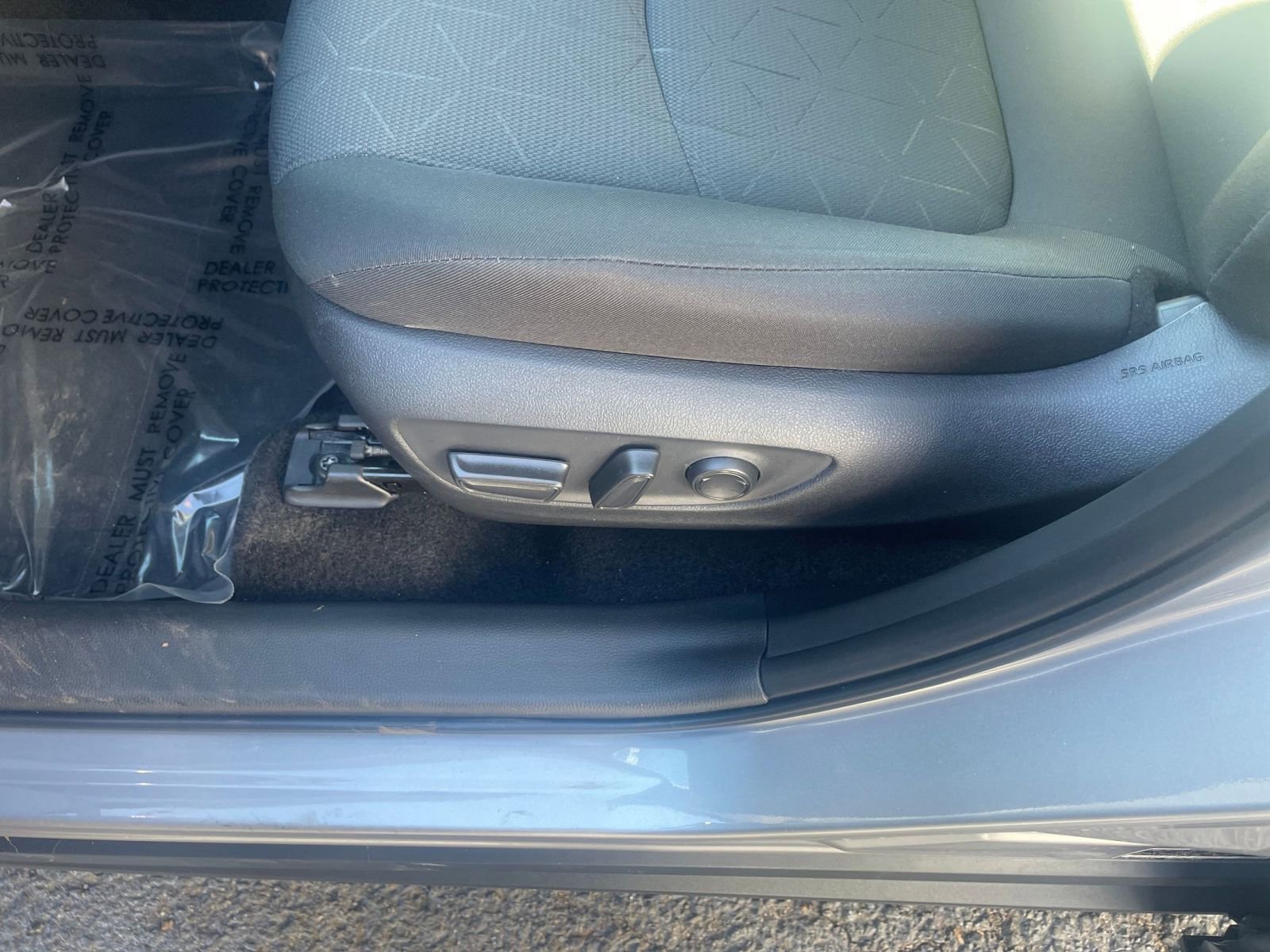 Used 2025 Toyota RAV4 XLE image 24