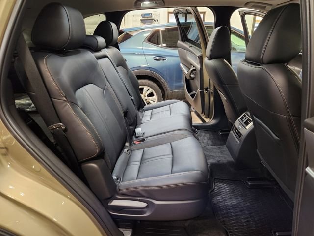Certified 2025 MAZDA CX-70 Plug-In Hybrid w/ Premium Pkg image 30