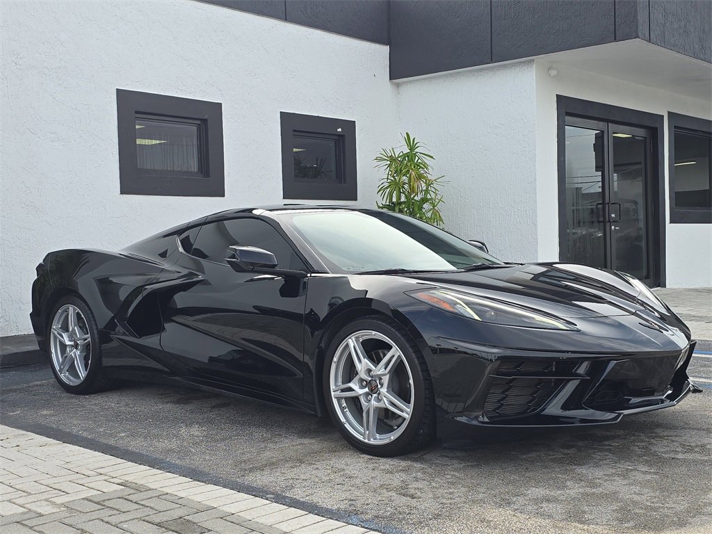 Used 2023 Chevrolet Corvette Stingray Coupe w/ 1LT image 2