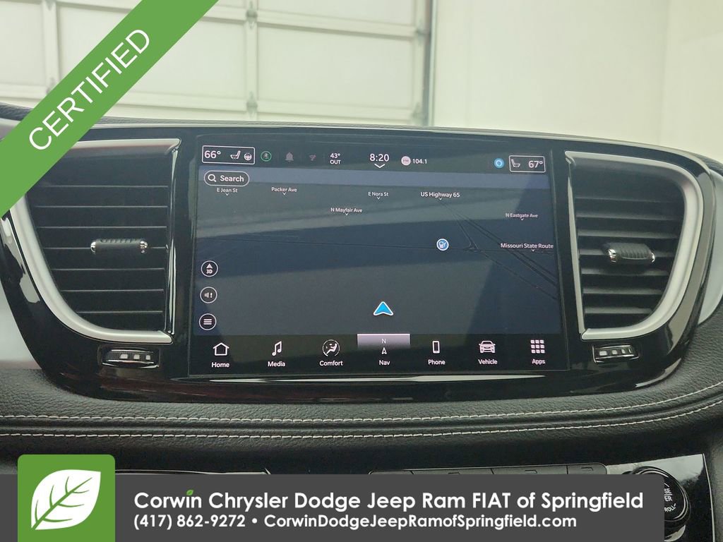 Certified 2025 Chrysler Pacifica Limited image 25