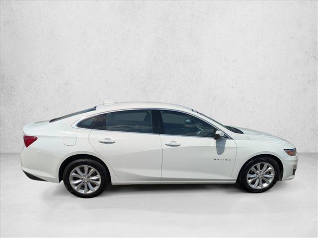 Used 2025 Chevrolet Malibu LT FWD image 4