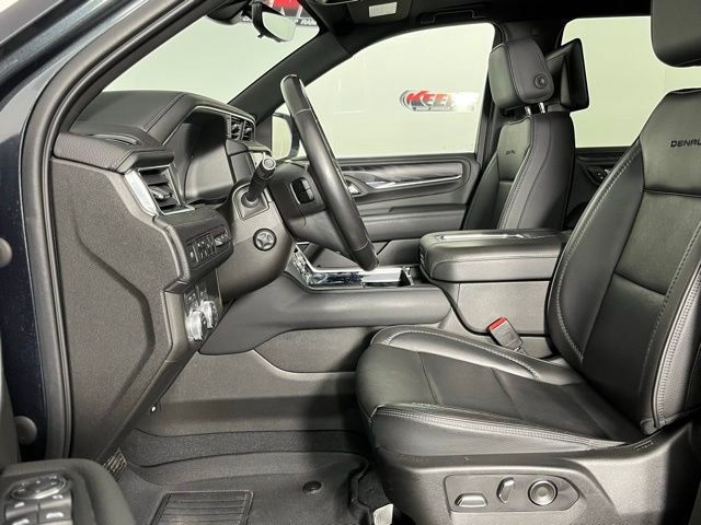 Used 2021 GMC Yukon Denali w/ Denali Premium Package image 24