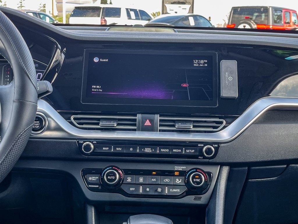 Used 2022 Kia Niro EX Premium image 28