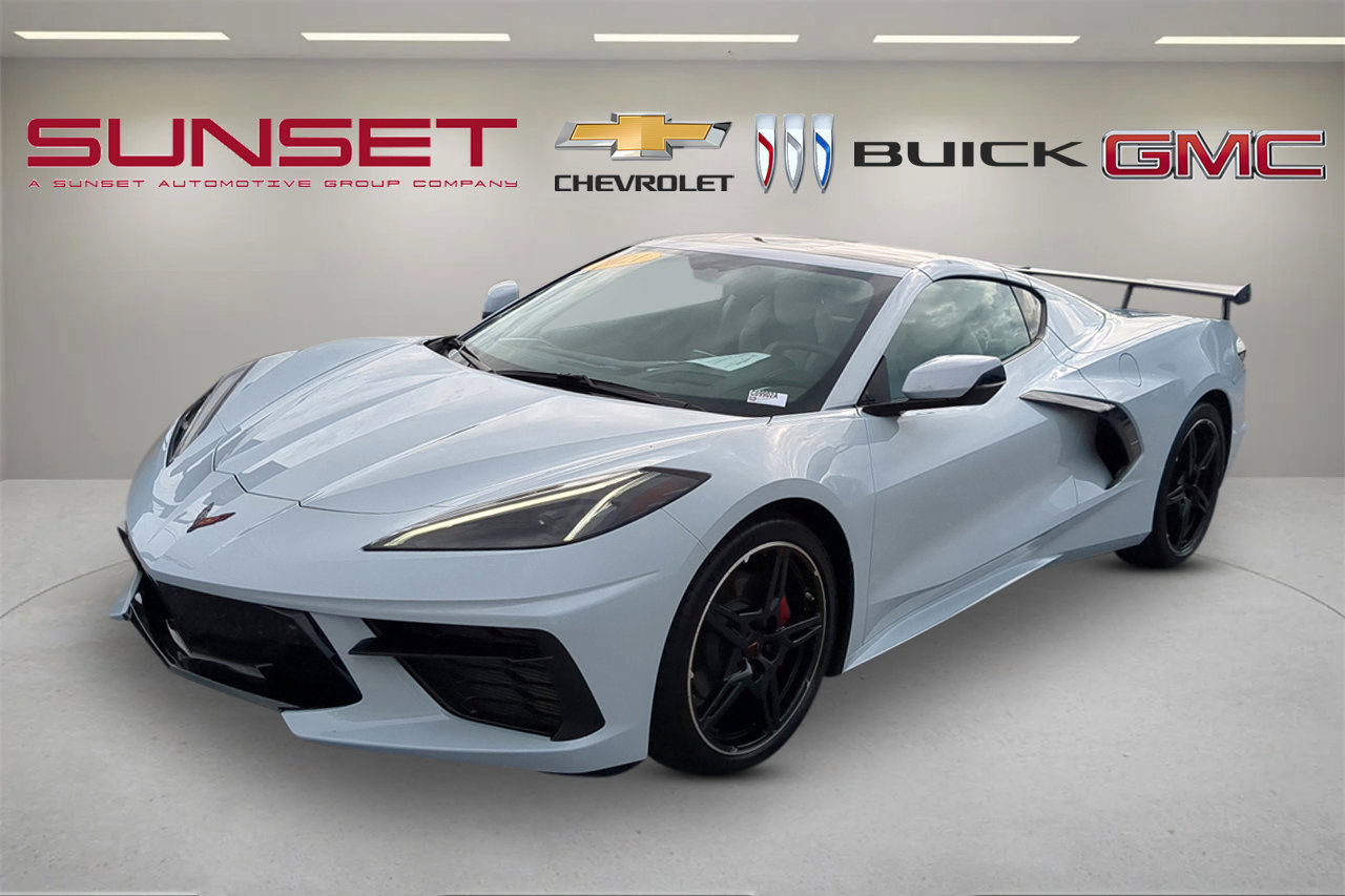 Certified 2021 Chevrolet Corvette Stingray Premium Cpe w/ Engine Appearance Package image 9