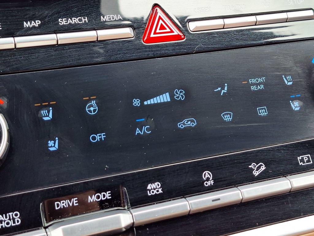 New 2025 Hyundai Santa Fe Limited AWD/4WD image 26