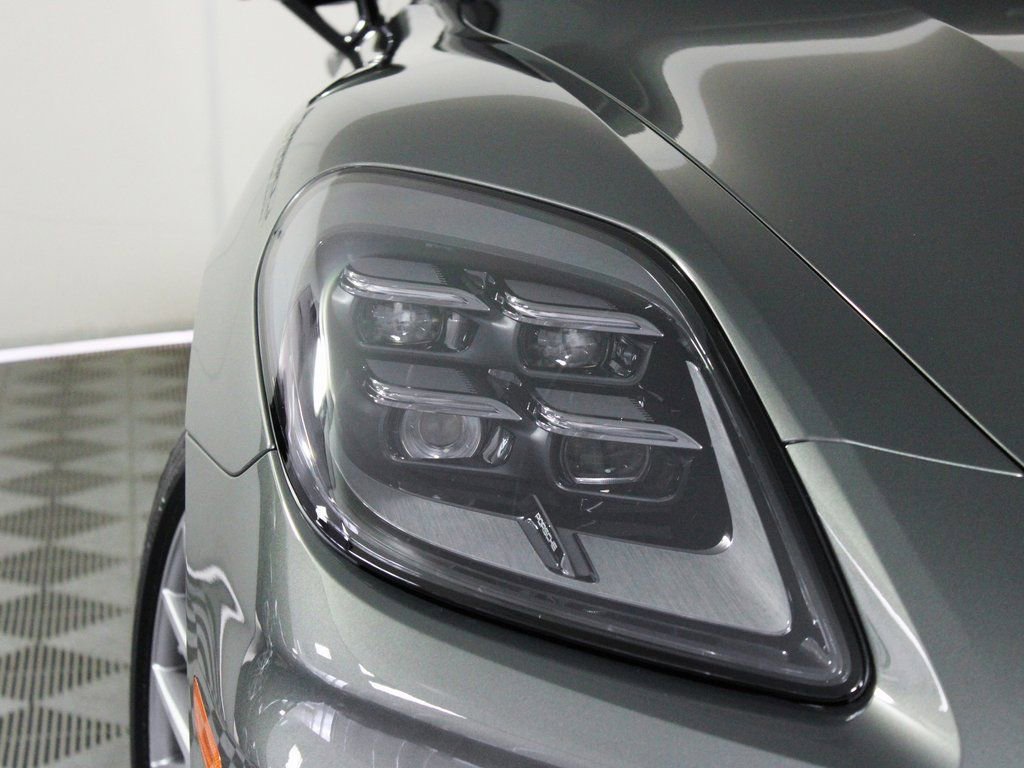 Certified 2026 Porsche Panamera 4 image 11