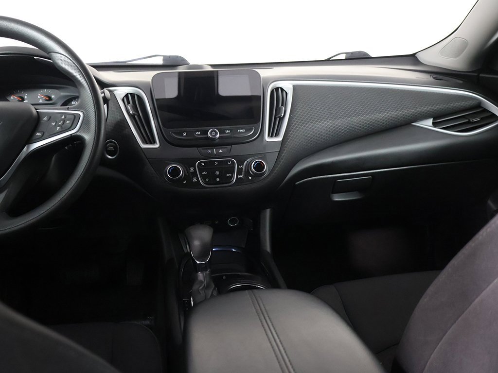Used 2022 Chevrolet Malibu LT image 30