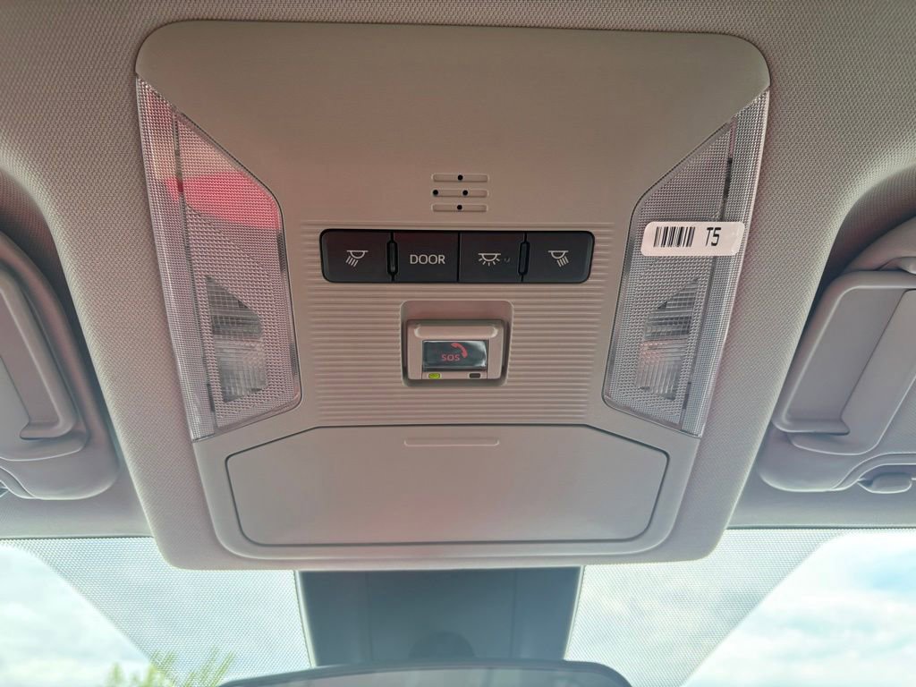 Certified 2025 Toyota RAV4 XLE AWD/4WD image 24