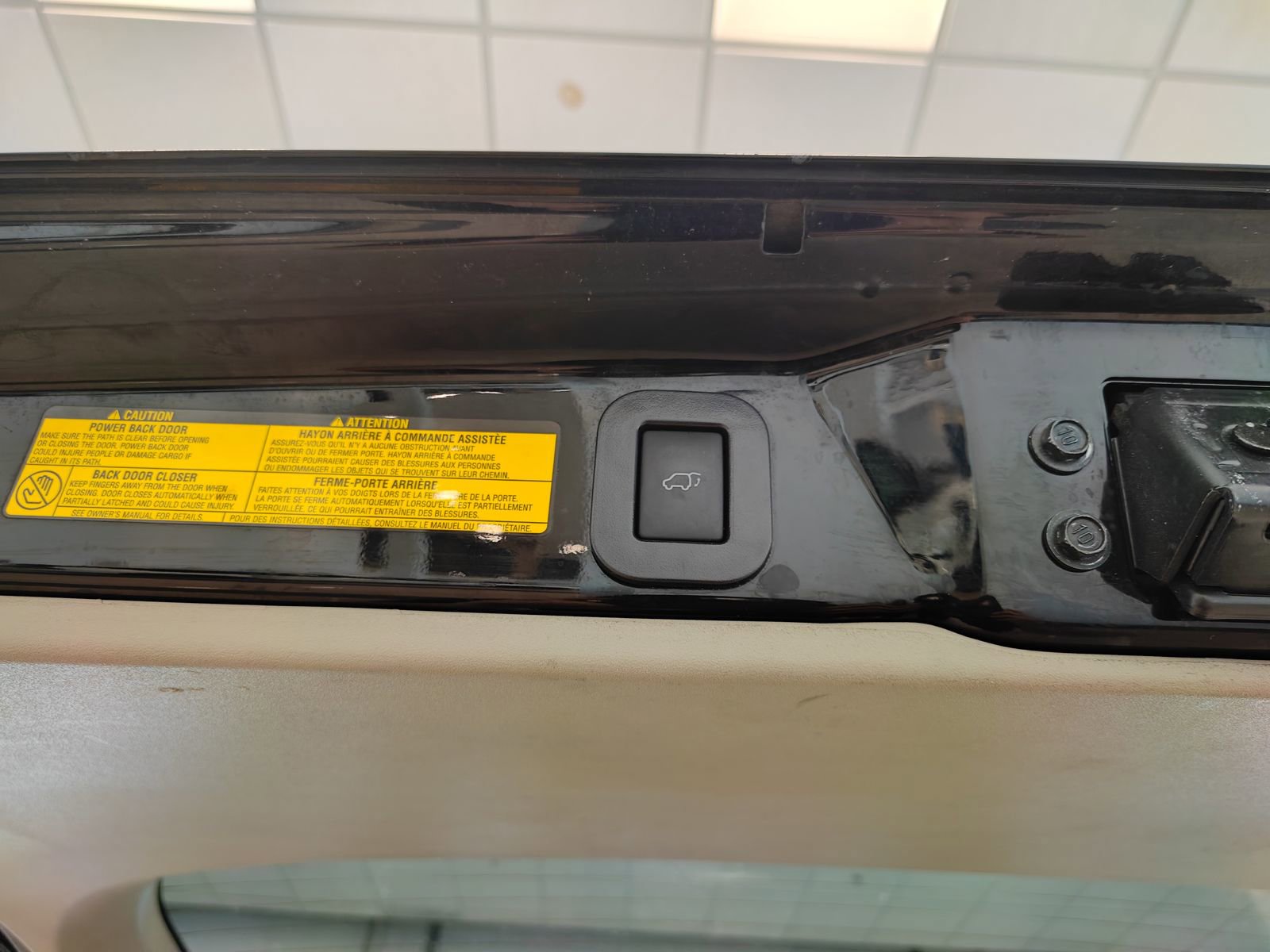 Used 2011 Toyota Sienna XLE FWD image 16