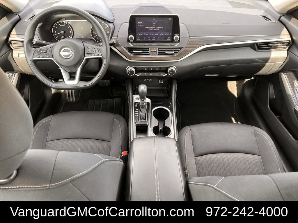 Used 2023 Nissan Altima 2.5 SV image 11
