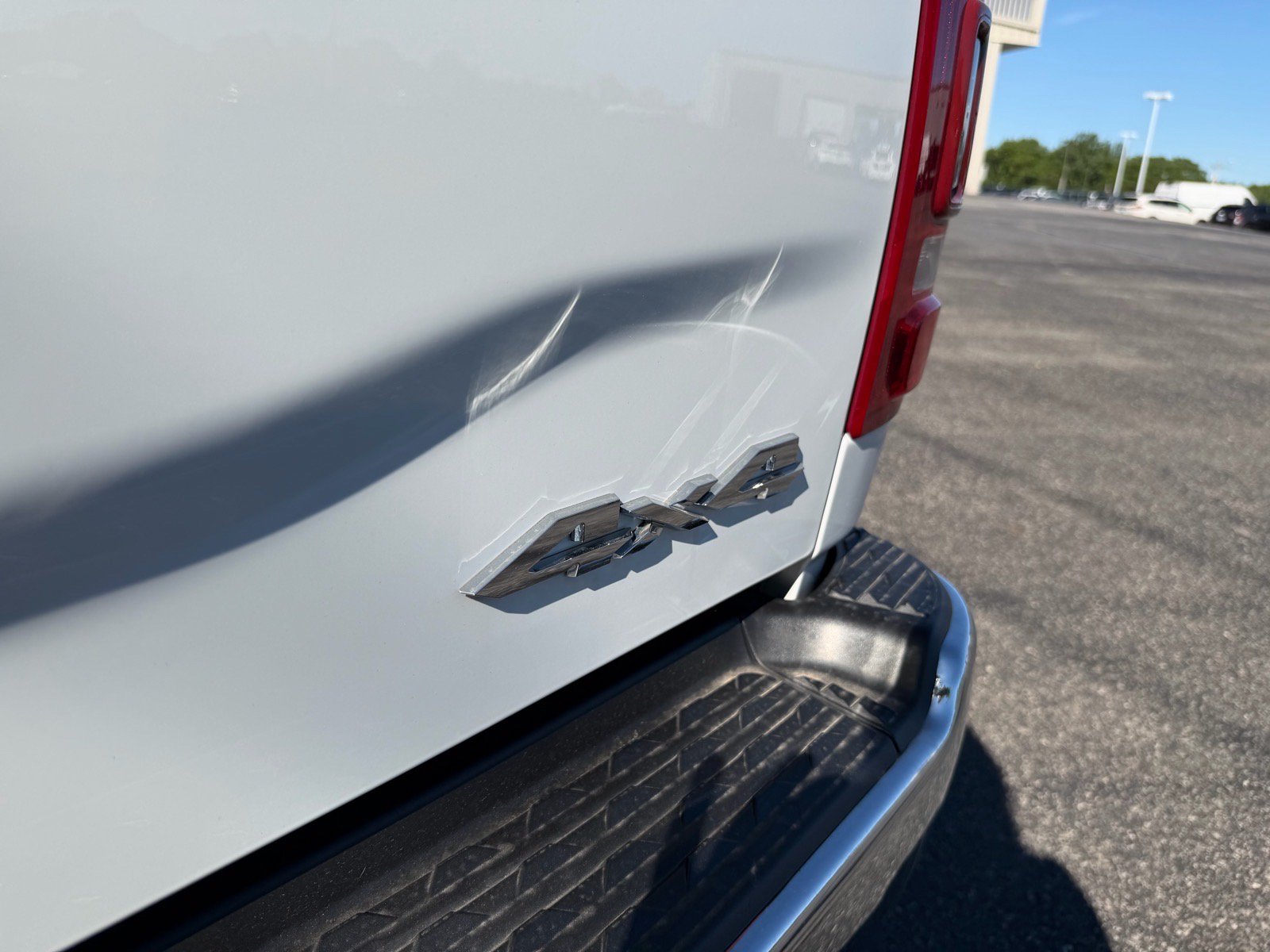 Used 2024 RAM 3500 Laramie AWD/4WD image 15