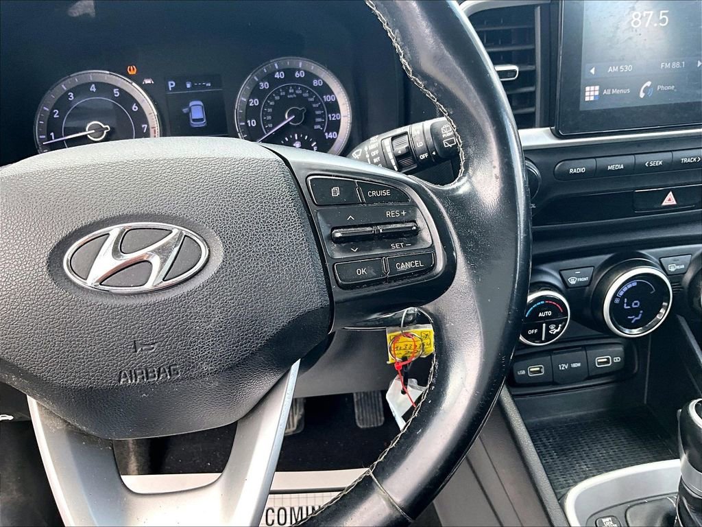 Used 2022 Hyundai Venue SEL image 14