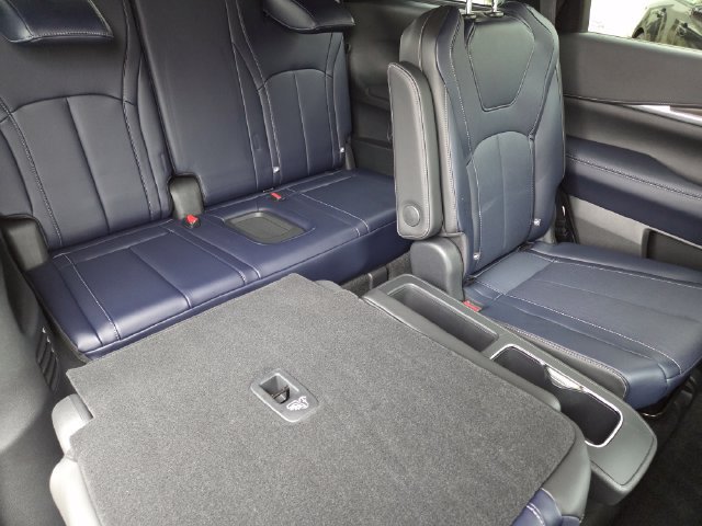 Used 2026 INFINITI QX60 Sport w/ Dark Cargo Package AWD/4WD image 6