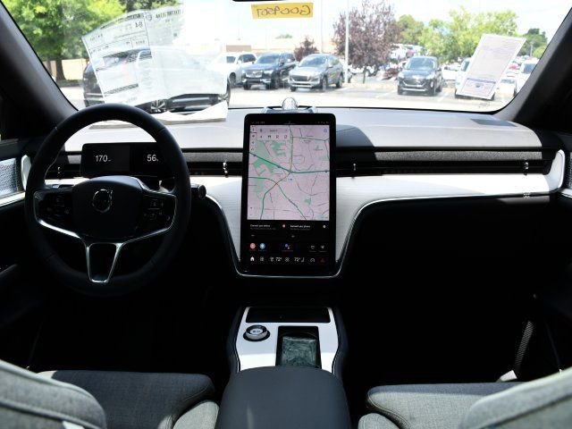 New 2025 Volvo EX90 Ultra image 17