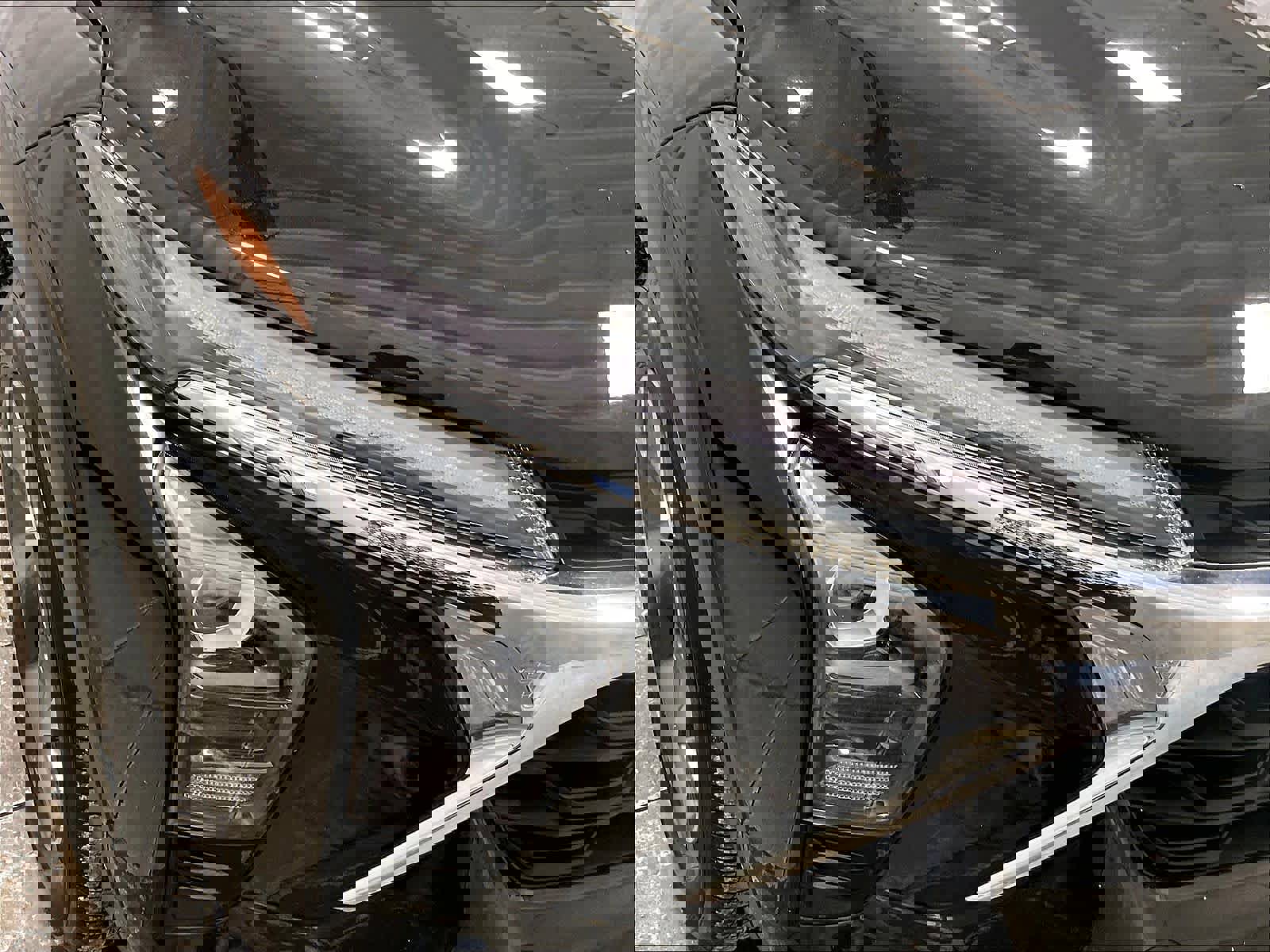 Used 2025 Chevrolet Trax LT w/ LT Convenience Package image 32