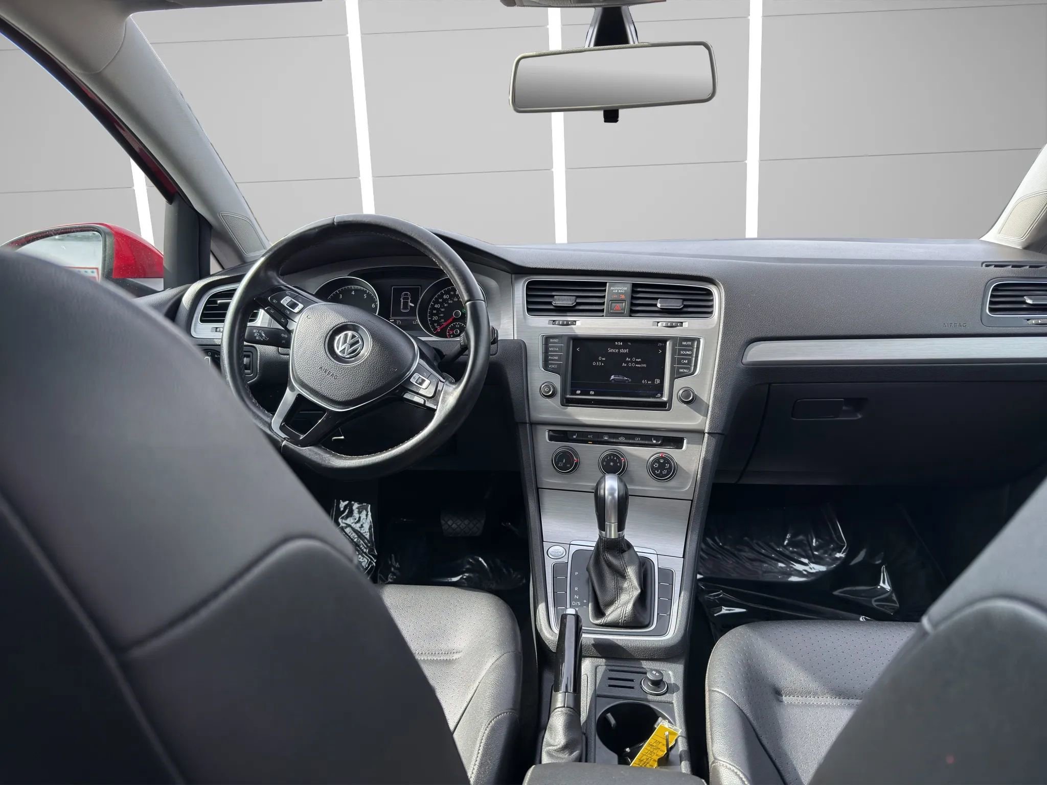 Used 2017 Volkswagen Golf Wolfsburg Edition image 16