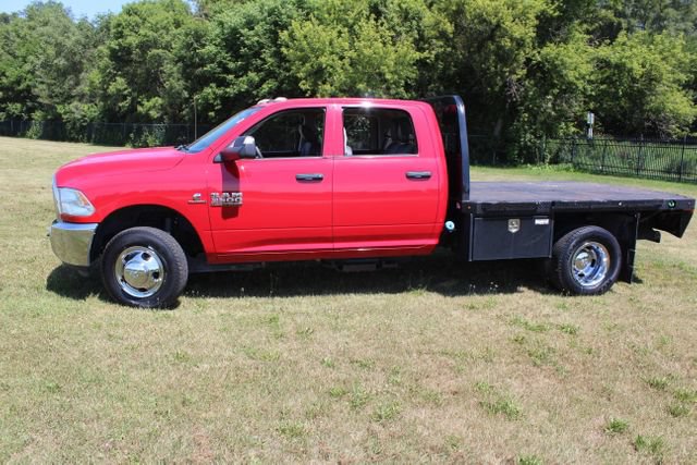 Used 2018 RAM 3500 Tradesman w/ Chrome Appearance Group AWD/4WD image 3