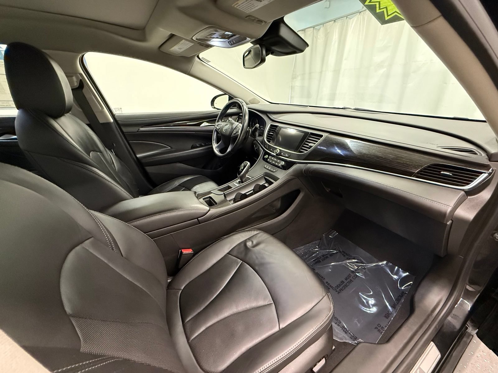 Used 2017 Buick LaCrosse Premium w/ Driver Confidence Package #2 FWD image 8