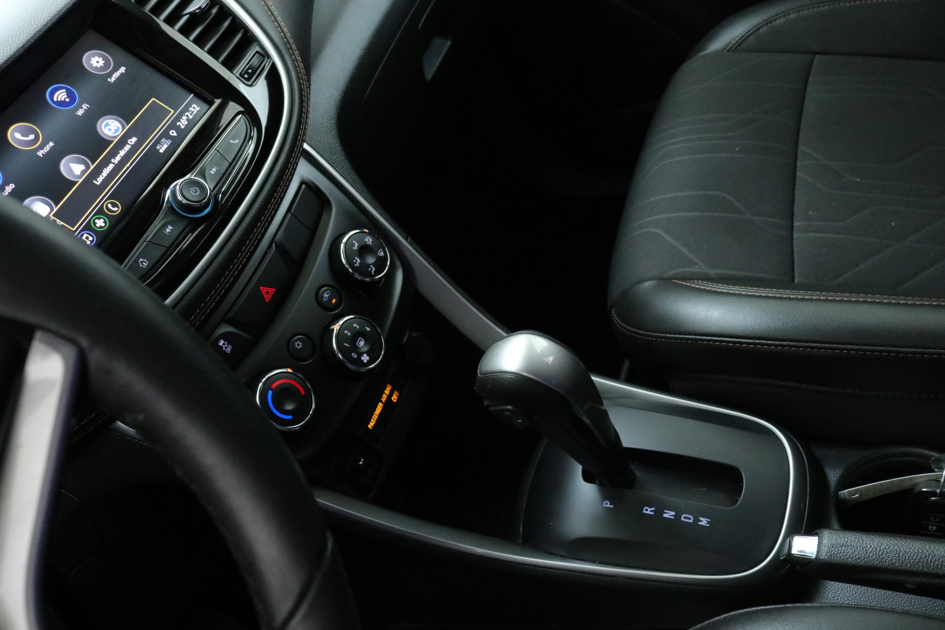 Certified 2022 Chevrolet Trax LT w/ LT Convenience Package image 20