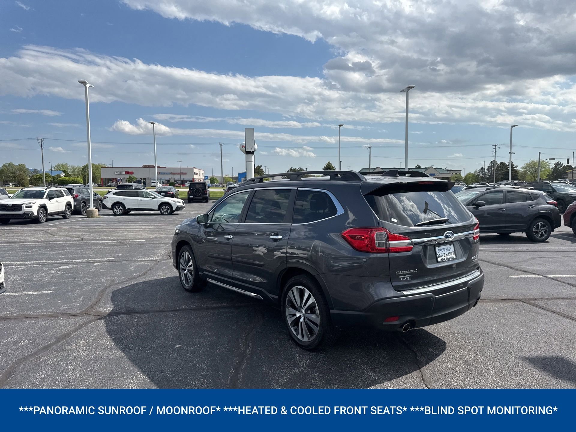 Used 2022 Subaru Ascent Touring AWD/4WD image 4
