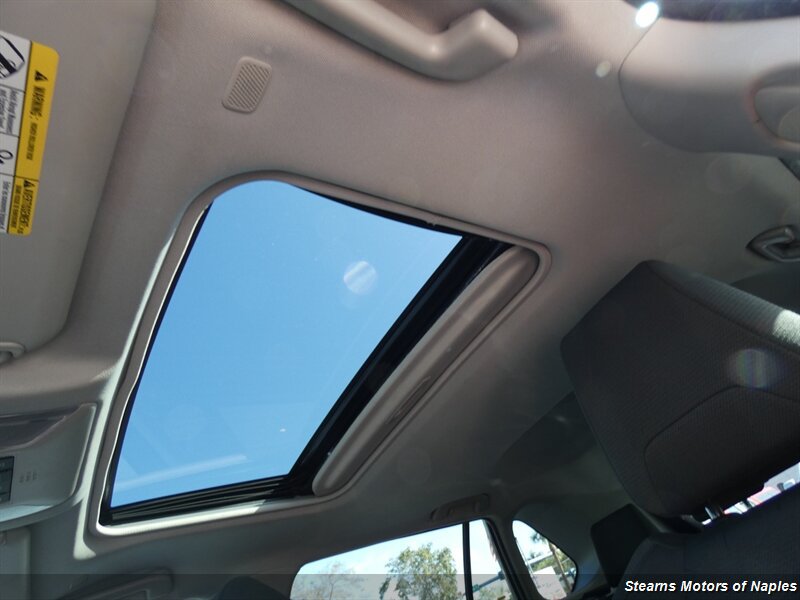 Used 2023 Toyota RAV4 XLE w/ Convenience Package FWD image 35