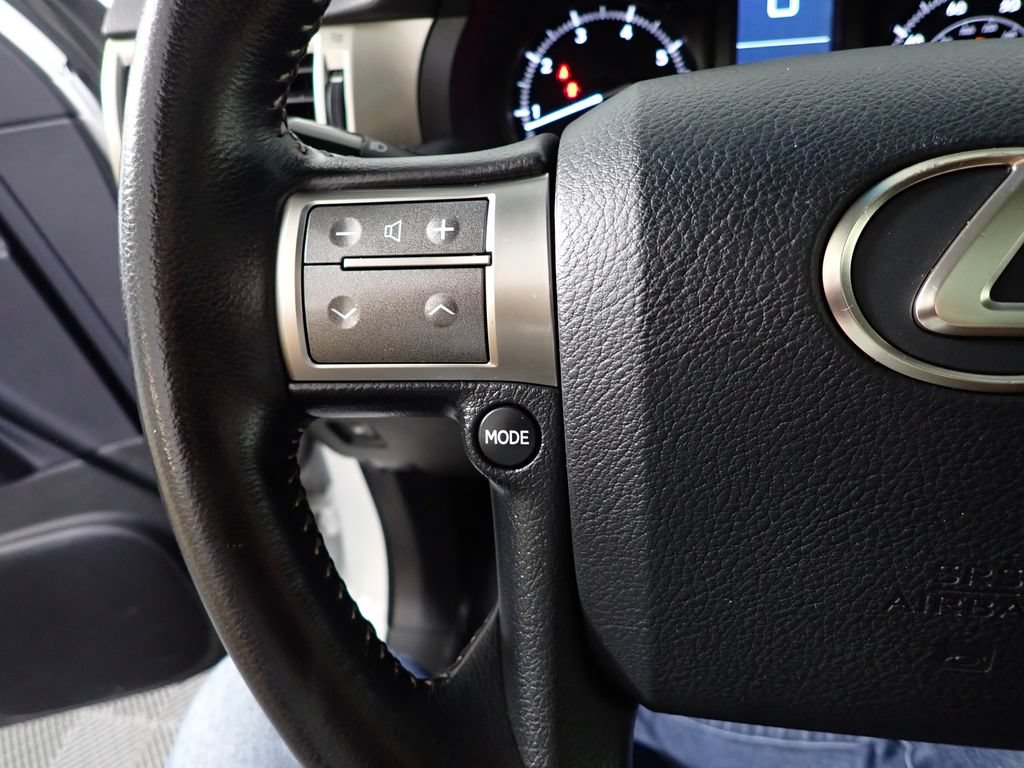 Used 2018 Lexus GX 460 w/ Preferred Accessory Package AWD/4WD image 30