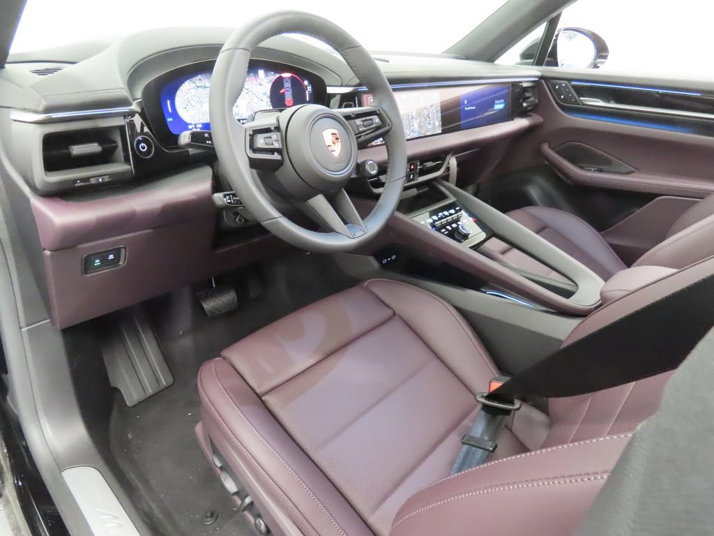 New 2026 Porsche Macan 4 Electric AWD/4WD image 4