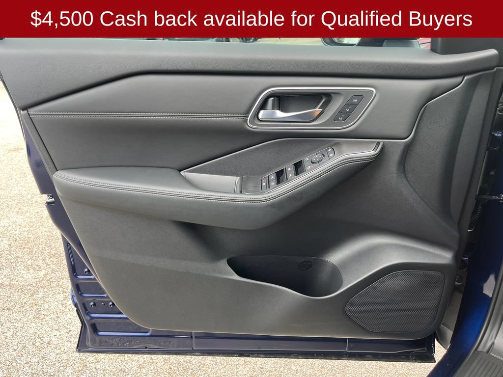 New 2026 Nissan Rogue Platinum w/ Platinum Premium Package AWD/4WD image 12