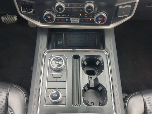 Used 2024 Ford Expedition Max XLT image 23