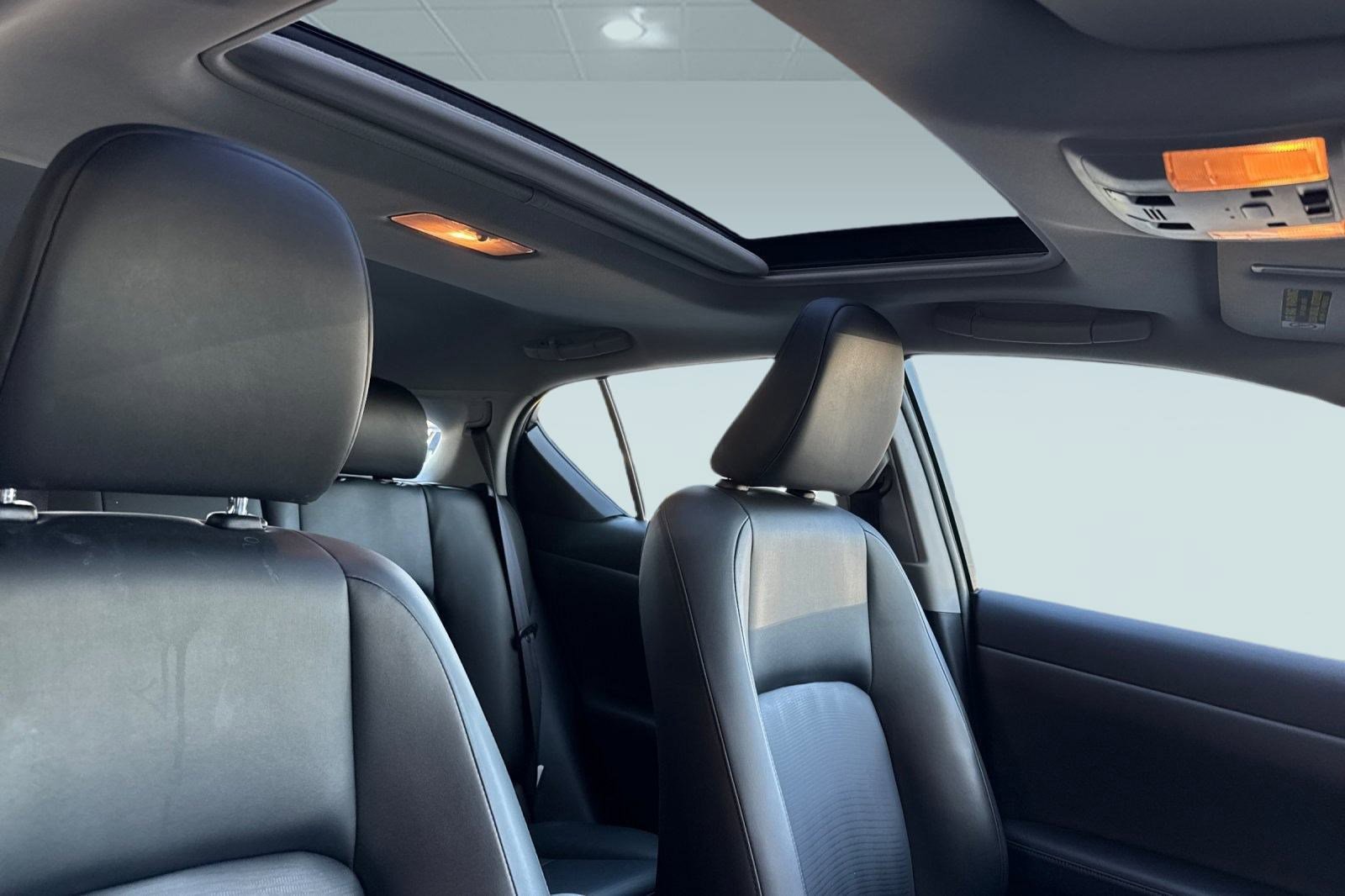 Used 2012 Lexus CT 200h image 14