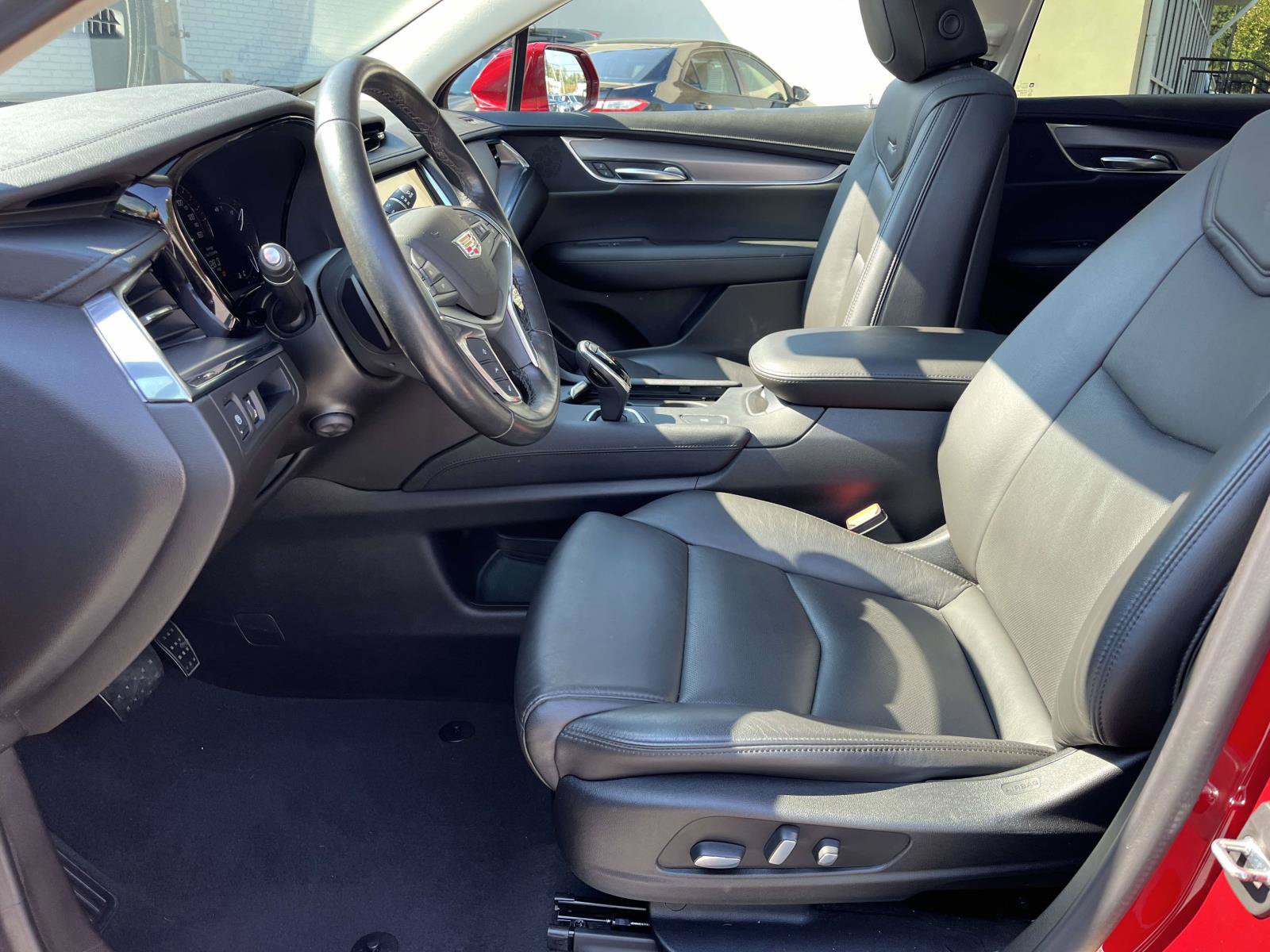 Used 2019 Cadillac XT5 Luxury FWD image 14