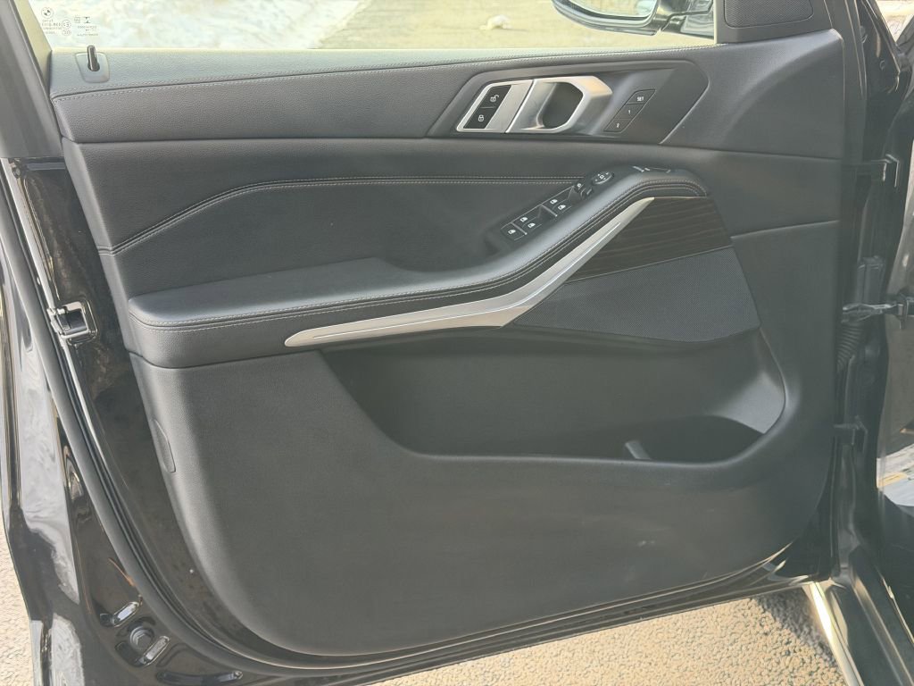 Used 2019 BMW X5 xDrive40i w/ Convenience Package image 19