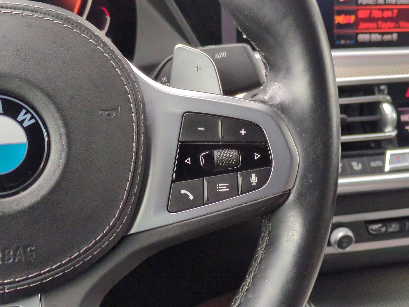 Used 2021 BMW X6 xDrive40i w/ M Sport Package image 26