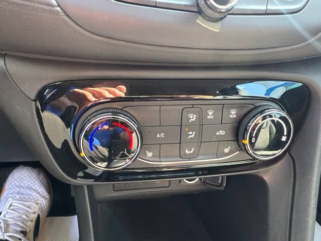 Used 2023 Buick Encore GX Preferred w/ Cold Weather Comfort Package FWD image 13