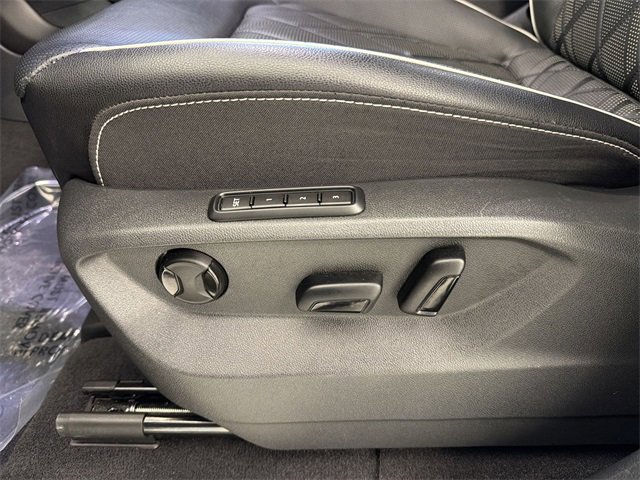 Used 2024 Volkswagen Atlas SEL Premium R-Line image 23