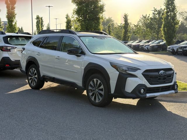Certified 2023 Subaru Outback Limited AWD/4WD image 3