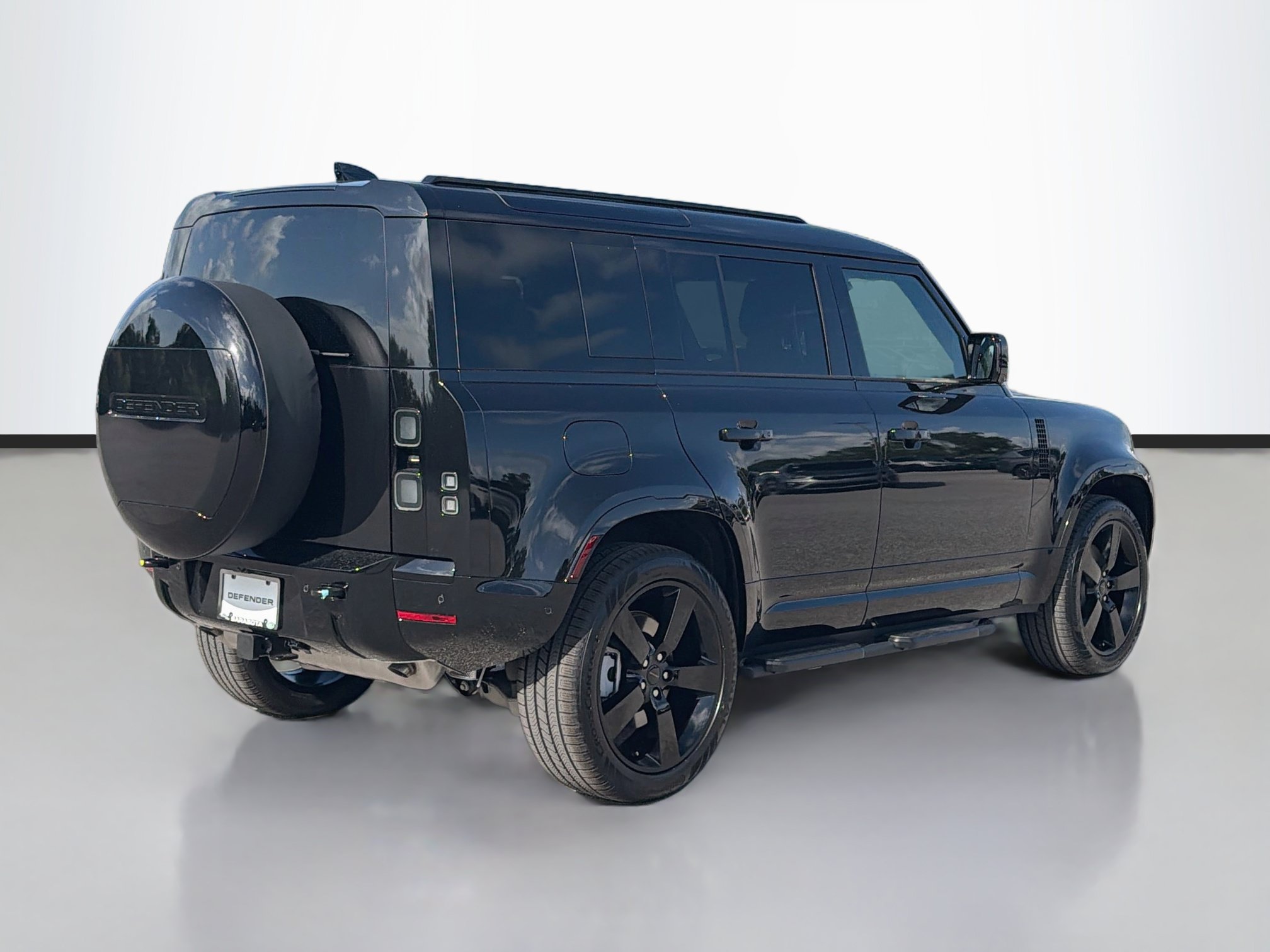 New 2026 Land Rover Defender 110 X-Dynamic SE AWD/4WD image 5