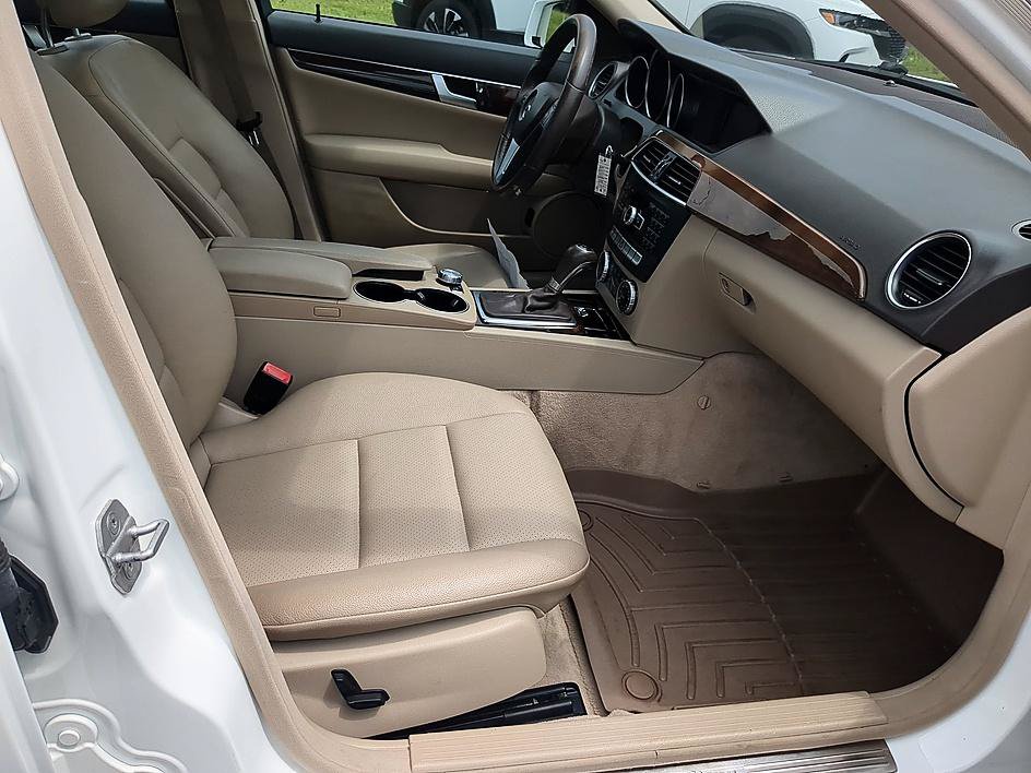 Used 2014 Mercedes-Benz C 250 Sedan image 35