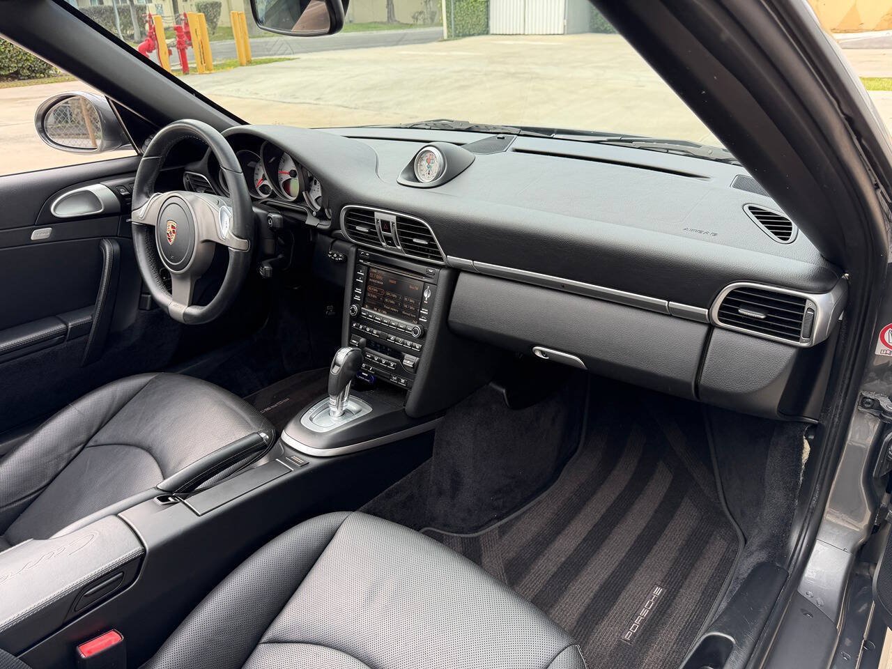 Used 2009 Porsche 911 Carrera 4S AWD/4WD image 18