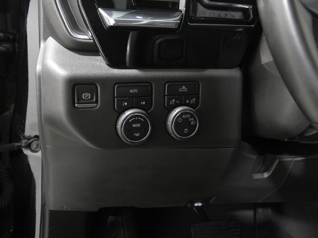 Used 2023 Chevrolet Silverado 1500 LT image 6