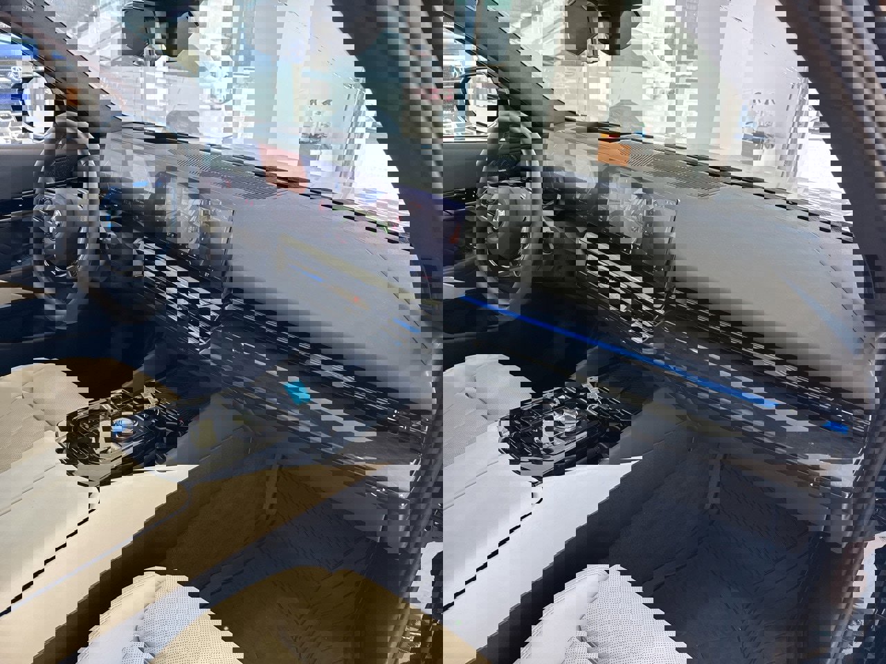 Certified 2025 BMW 530i xDrive 530i xDrive w/ Premium Package image 56