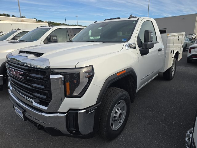 New 2026 GMC Sierra 2500 Pro w/ Convenience Package AWD/4WD image 2