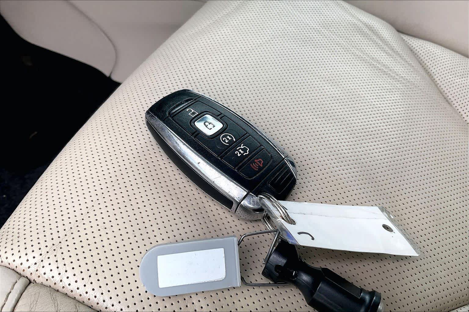 Used 2018 Lincoln MKC Reserve AWD/4WD image 14