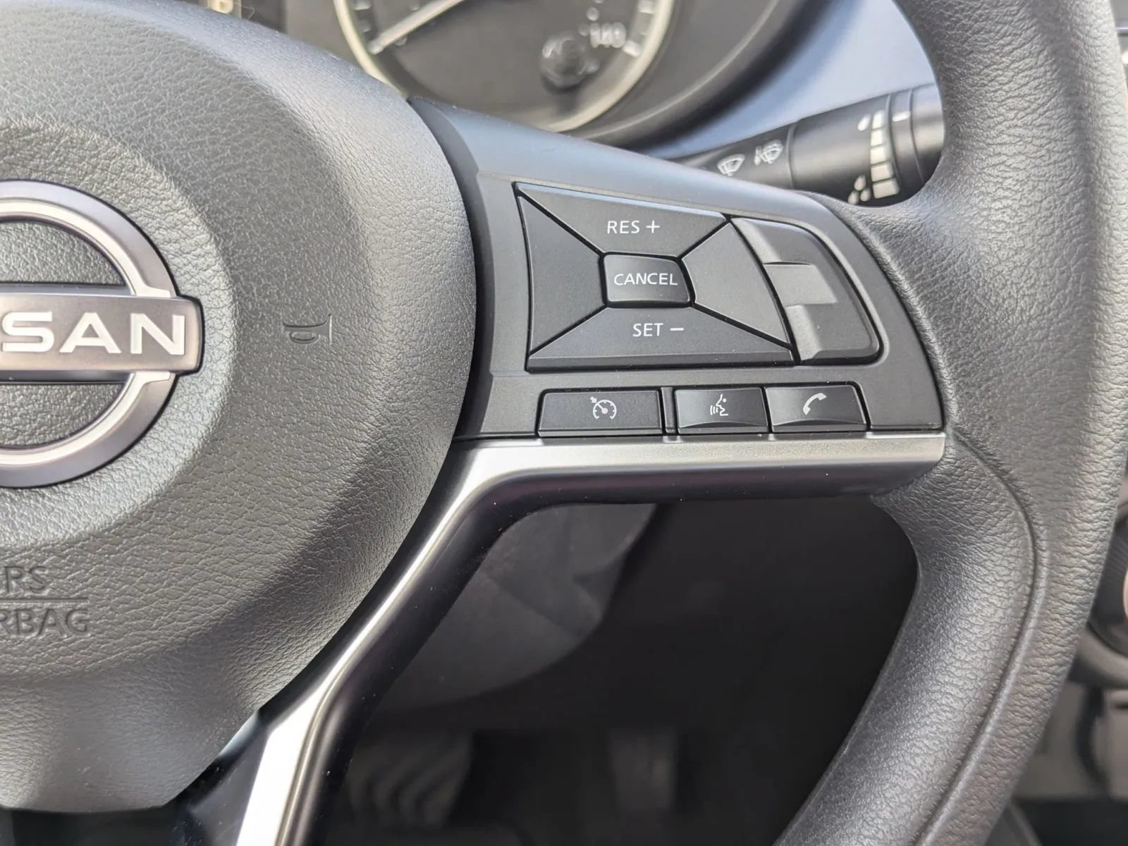 New 2025 Nissan Versa SV w/ Trunk Package FWD image 18