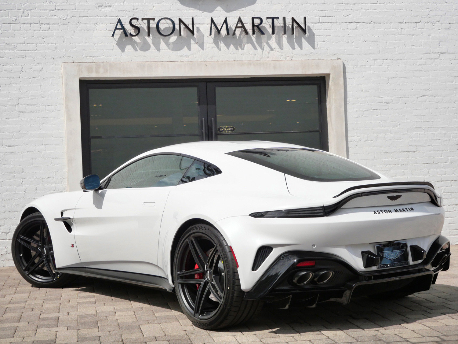 New 2026 Aston Martin V8 Vantage S RWD image 2