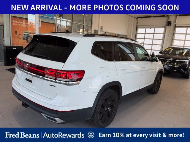 Used 2024 Volkswagen Atlas SE AWD/4WD image 6