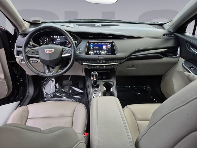 Certified 2023 Cadillac XT4 Premium Luxury w/ Technology Package AWD/4WD image 12