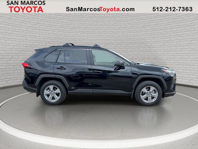 Used 2025 Toyota RAV4 LE image 4